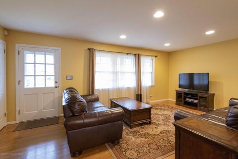 564 Nicholas Rd, Brick, NJ 08724 photo 3