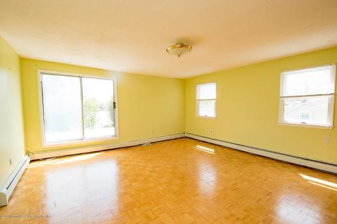 527 Carroll Fox Rd, Brick, NJ 08724 photo 4