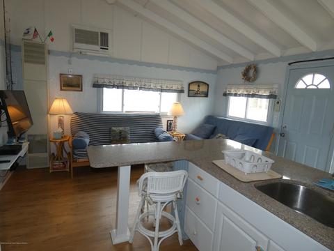 21 E Marlin Way, Lavallette, NJ 08735 photo 4