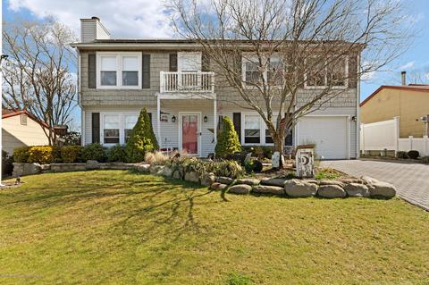 10 Sloop Ct, Barnegat, NJ 08005 photo 2