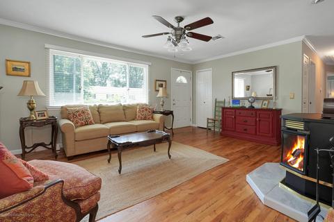 120 Rainbow Dr, Brick, NJ 08724 photo 4