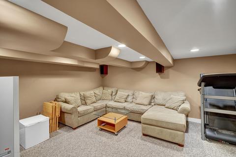 272 Buttonwood Dr, Paramus, NJ 07652 photo 21