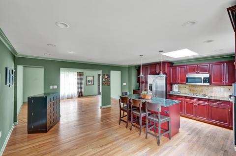 272 Buttonwood Dr, Paramus, NJ 07652 photo 7