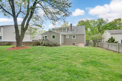 272 Buttonwood Dr, Paramus, NJ 07652 photo 3