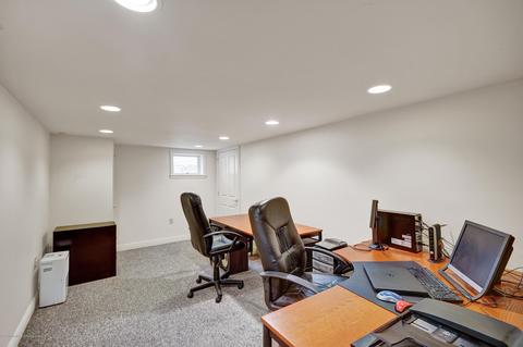 272 Buttonwood Dr, Paramus, NJ 07652 photo 23