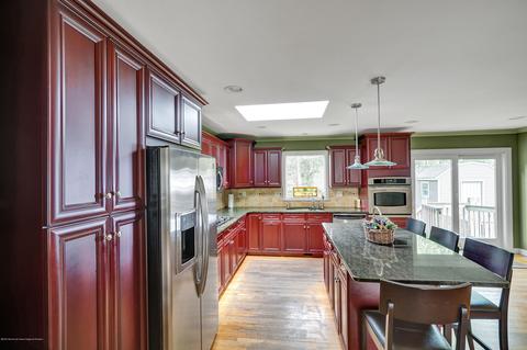 272 Buttonwood Dr, Paramus, NJ 07652 photo 5