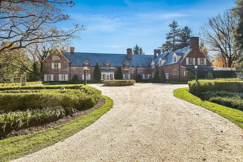 7 Somerset Dr, Rumson, NJ 07760 photo 3