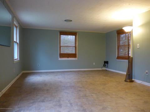 23 Walnut Dr, Howell, NJ 07731 photo 14