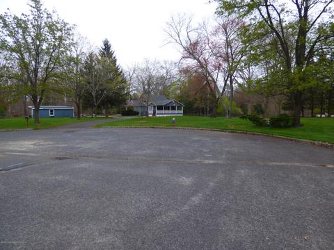 23 Walnut Dr, Howell, NJ 07731 photo 3