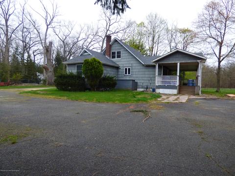 23 Walnut Dr, Howell, NJ 07731 photo 8