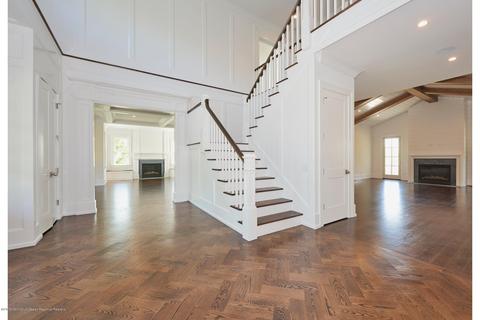 22 Conover Ln, Rumson, NJ 07760 photo 2