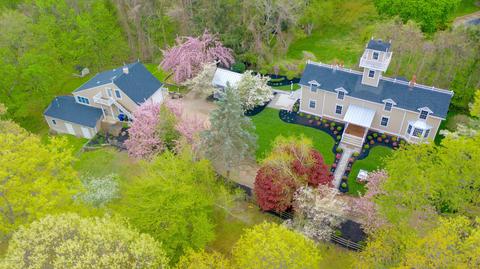 7 Roebling Ct, Middletown, NJ 07748 photo 2