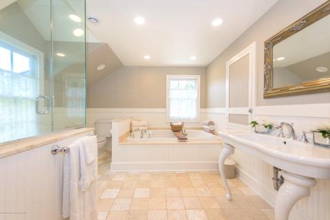 7 Roebling Ct, Middletown, NJ 07748 photo 27