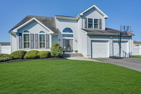 112 S Hampton Pl, Brick, NJ 08724 photo 1