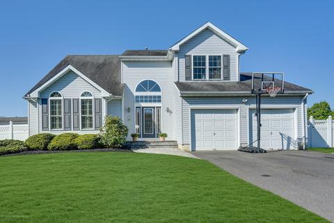 112 S Hampton Pl, Brick, NJ 08724 photo 2
