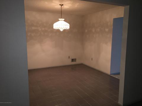 2 Deer Run Ln, Brick, NJ 08724 photo 9