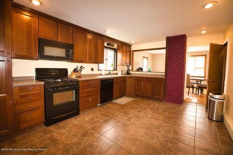 5 Thomas Pl, Parlin, NJ 08859 photo 9