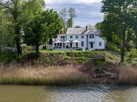 539 Locust Point Rd, Rumson, NJ 07760 photo 3