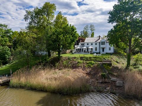 539 Locust Point Rd, Rumson, NJ 07760 photo 4