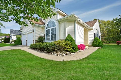 9 Longport Ct, Waretown, NJ 08758 photo 4