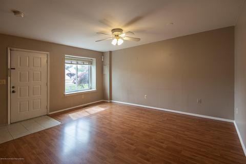 902 Sandra Pl, Brick, NJ 08724 photo 10