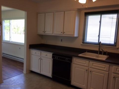 20 Whitman St, Brick, NJ 08724 photo 7
