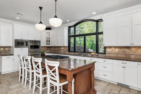 68 W River Rd, Rumson, NJ 07760 photo 6