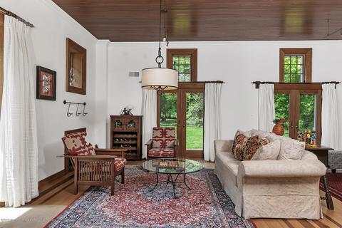 68 W River Rd, Rumson, NJ 07760 photo 2