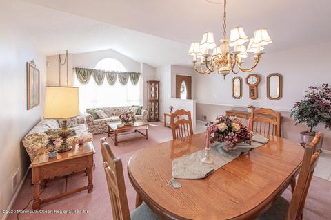 19 Abercorn Ct, Jackson, NJ 08527 photo 4