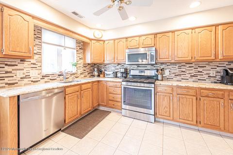19 Abercorn Ct, Jackson, NJ 08527 photo 7