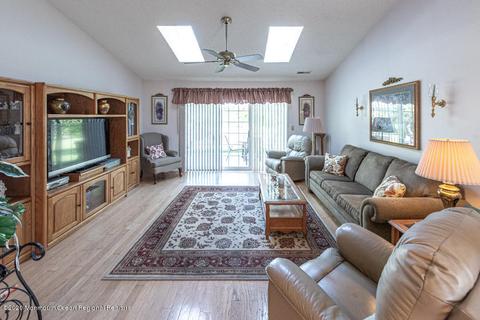 19 Abercorn Ct, Jackson, NJ 08527 photo 13
