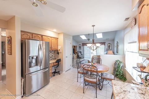 19 Abercorn Ct, Jackson, NJ 08527 photo 10