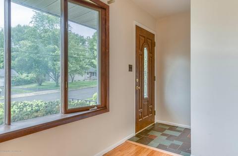 9 Aaron Ave, Howell, NJ 07731 photo 2