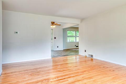9 Aaron Ave, Howell, NJ 07731 photo 4