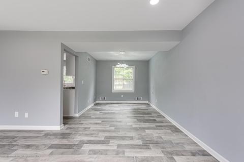 12 Elm Pl, Matawan, NJ 07747 photo 9