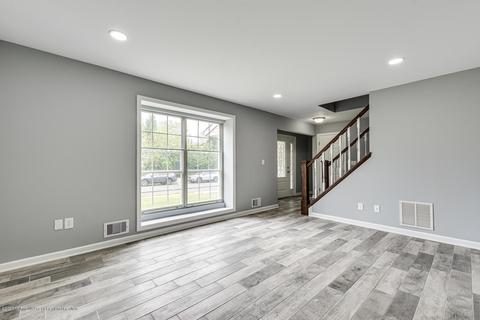 12 Elm Pl, Matawan, NJ 07747 photo 6