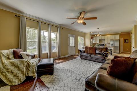 11 Hoffner Ct, Roebling, NJ 08554 photo 9
