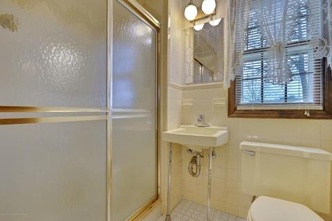 423 Leanora St, Brick, NJ 08723 photo 35