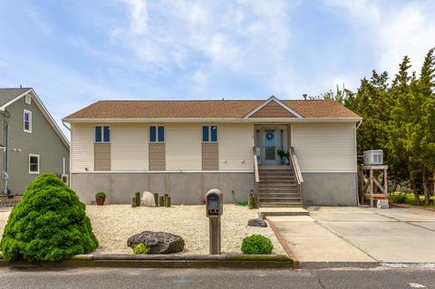 119 E Granada Dr, Brick, NJ 08723 photo 1