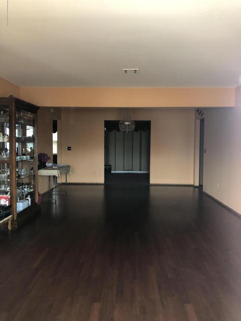 13 Mapleton Rd, Toms River, NJ 08757 photo 4
