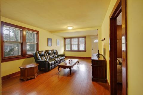 497 Laurel Ave, Brick, NJ 08723 photo 4