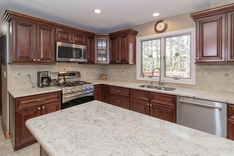 32 Van Brackle Rd, Holmdel, NJ 07733 photo 6