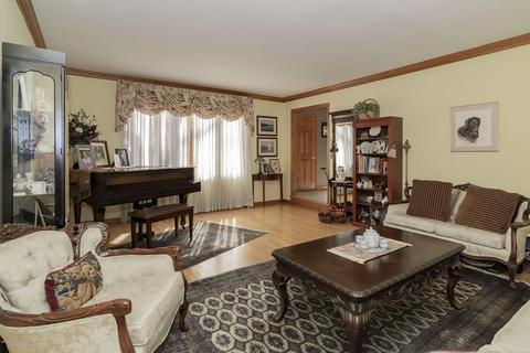32 Van Brackle Rd, Holmdel, NJ 07733 photo 4