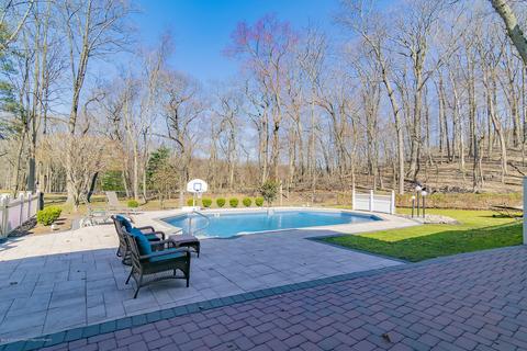32 Van Brackle Rd, Holmdel, NJ 07733 photo 18