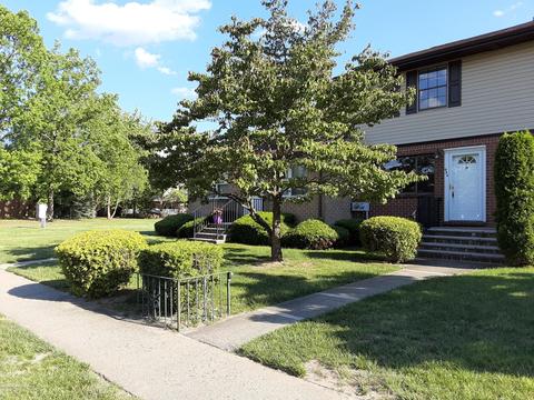 944 Sylvia Ct, Brick, NJ 08724 photo 1