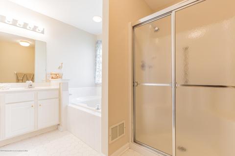 8 Regent Sq, Jackson, NJ 08527 photo 19