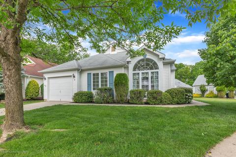 8 Regent Sq, Jackson, NJ 08527 photo 1