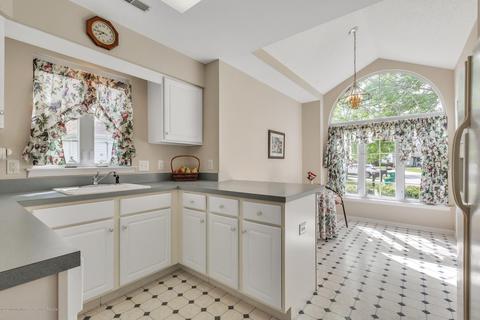 8 Regent Sq, Jackson, NJ 08527 photo 6