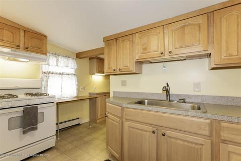 87 Baltic Ave, Waretown, NJ 08758 photo 10