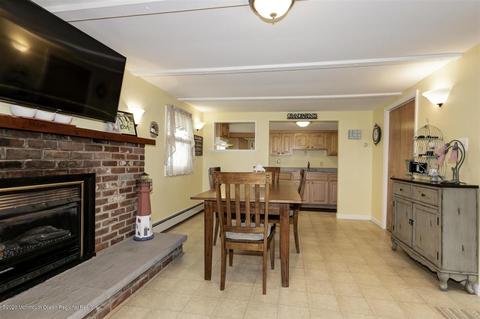 87 Baltic Ave, Waretown, NJ 08758 photo 9